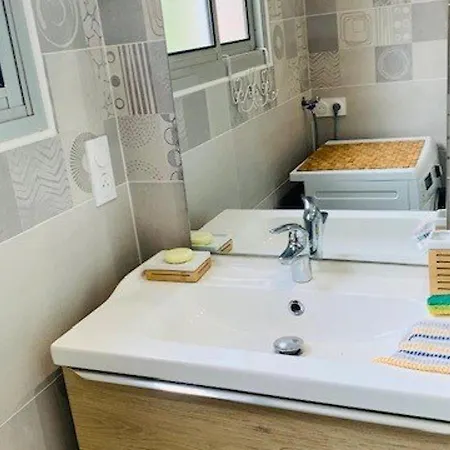 F3 Climatise Avec Balcon Ensoleille, Proche Centre Et Thermes - Amelie-les-bains - Fr-1-703-80 Amelie-les-Bains-Palalda