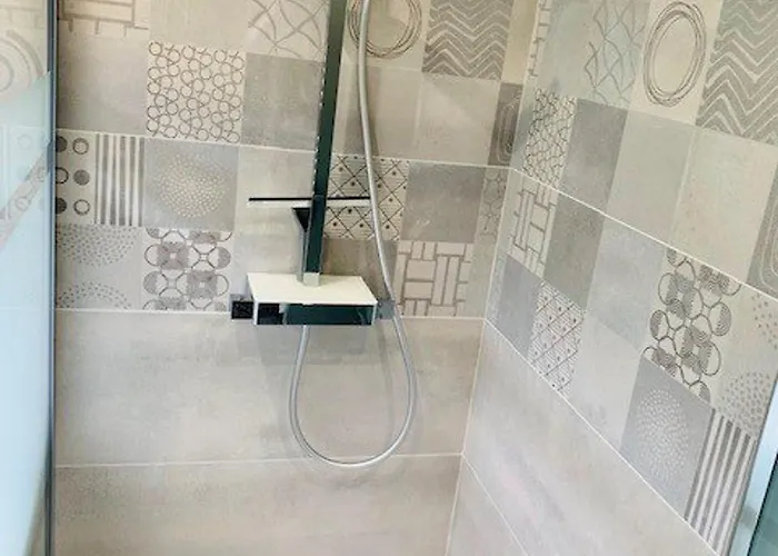 Apartamento F3 Climatise Avec Balcon Ensoleille, Proche Centre Et Thermes - Amelie-les-bains - Fr-1-703-80 Amélie-les-Bains-Palalda